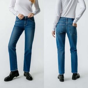 AMO Toni Low Slim in Luster Straight Leg Denim Jean Women’s 28